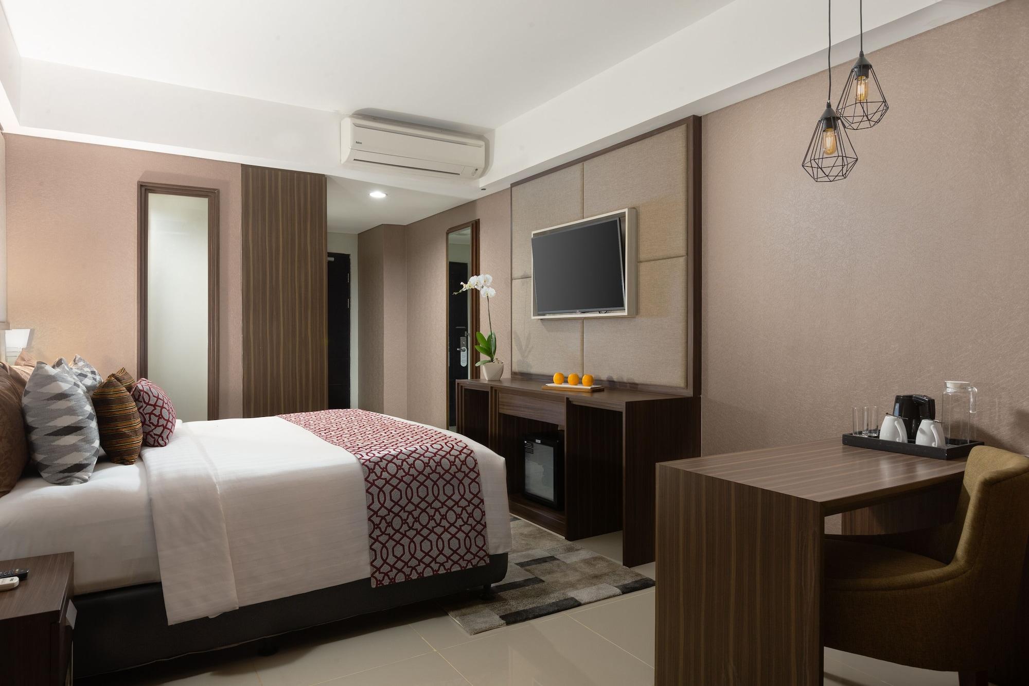 The Alana Hotel & Conference Center Malioboro Yogyakarta By Aston Exterior photo