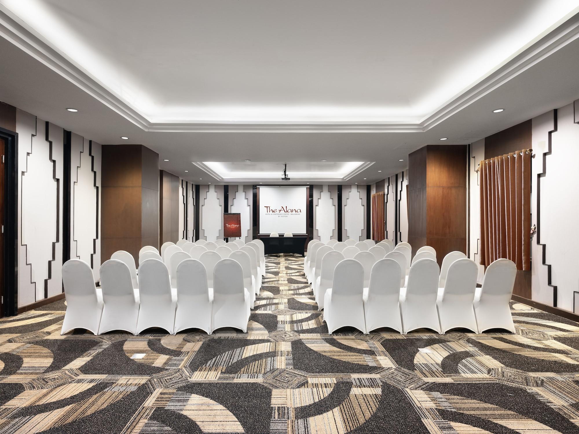 The Alana Hotel & Conference Center Malioboro Yogyakarta By Aston Exterior photo