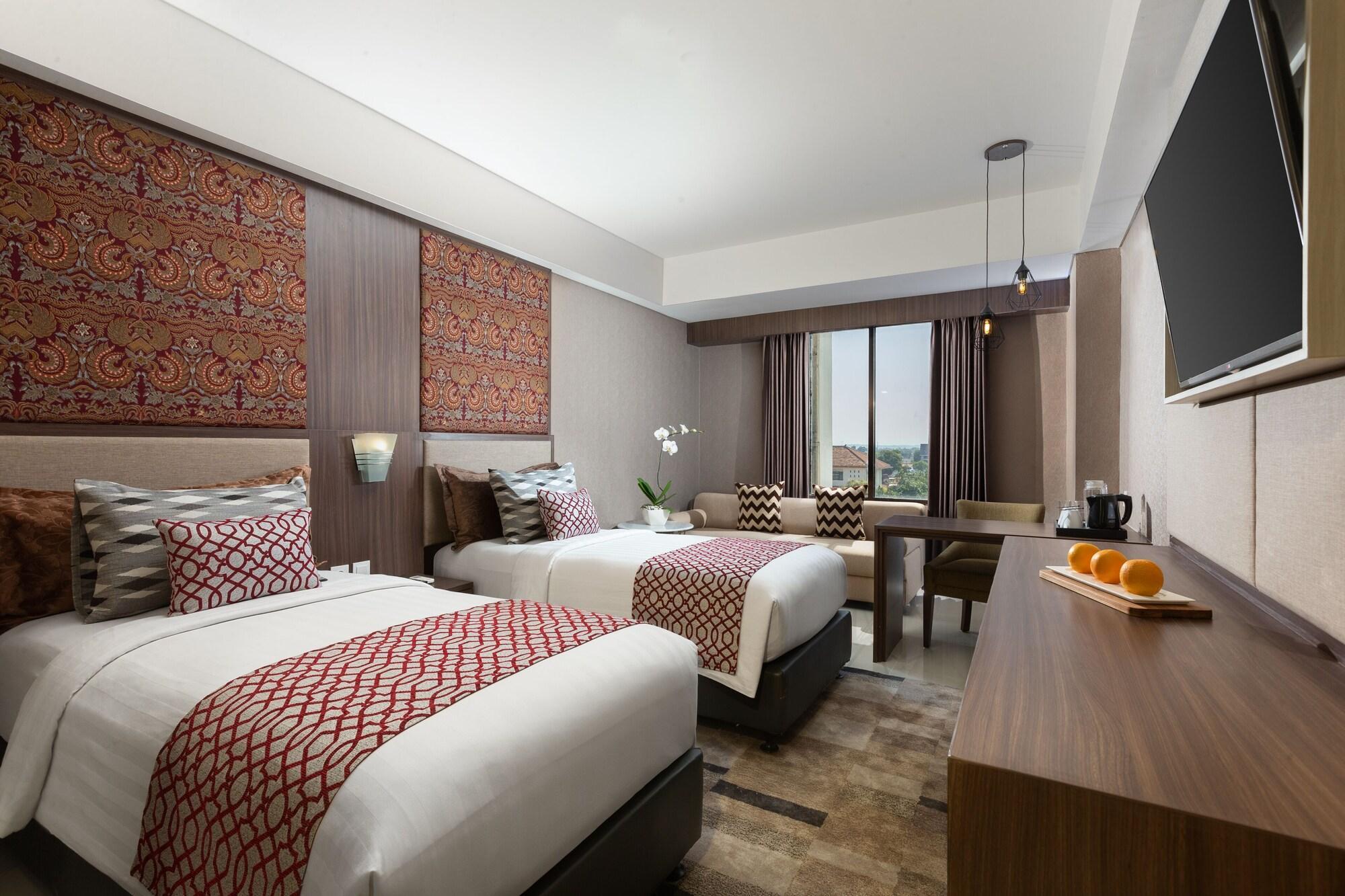The Alana Hotel & Conference Center Malioboro Yogyakarta By Aston Exterior photo