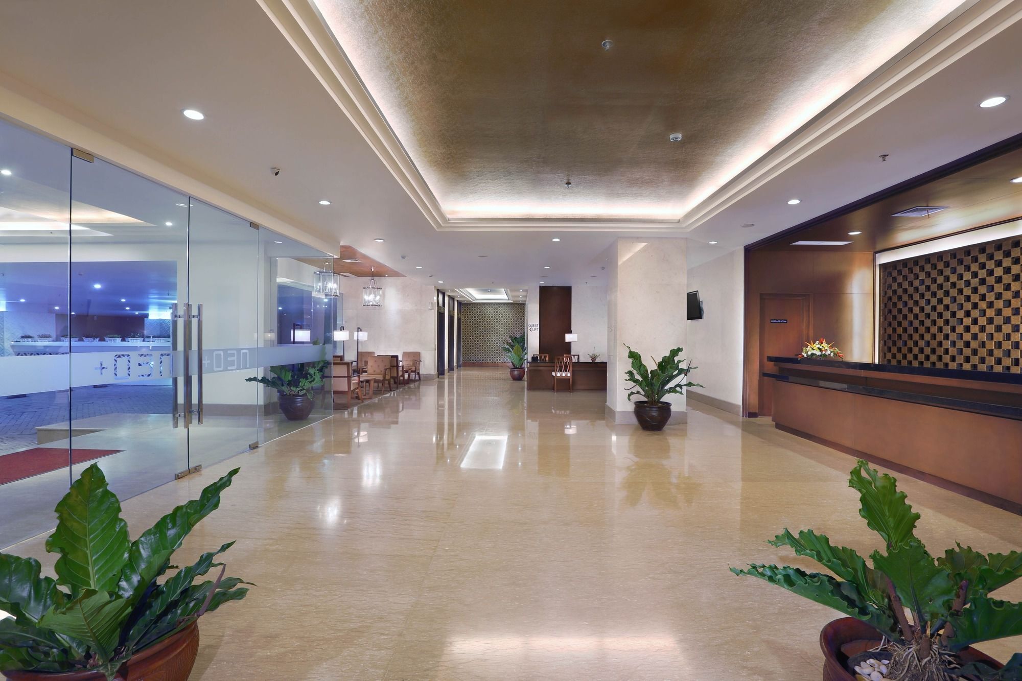 The Alana Hotel & Conference Center Malioboro Yogyakarta By Aston Exterior photo