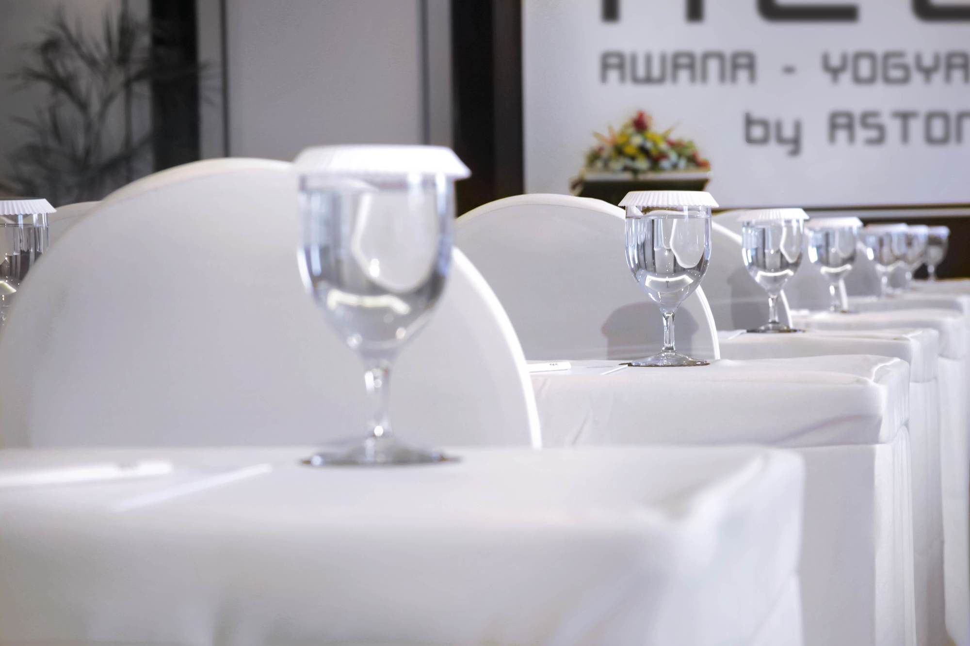 The Alana Hotel & Conference Center Malioboro Yogyakarta By Aston Exterior photo