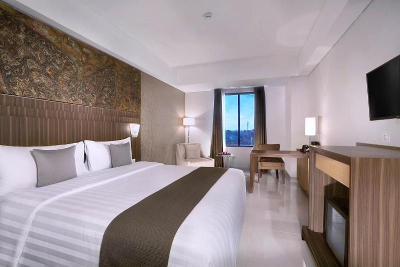 The Alana Hotel & Conference Center Malioboro Yogyakarta By Aston Exterior photo