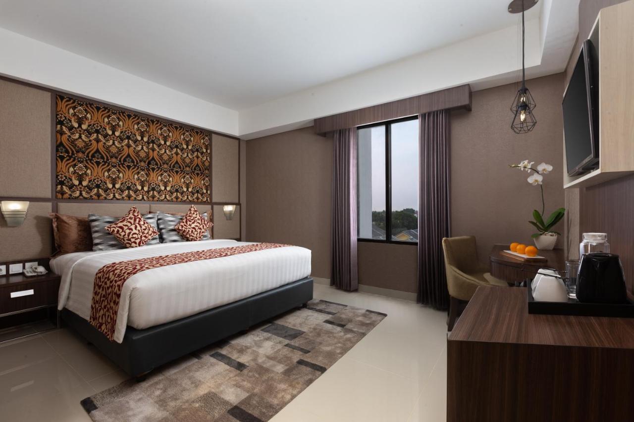 The Alana Hotel & Conference Center Malioboro Yogyakarta By Aston Exterior photo